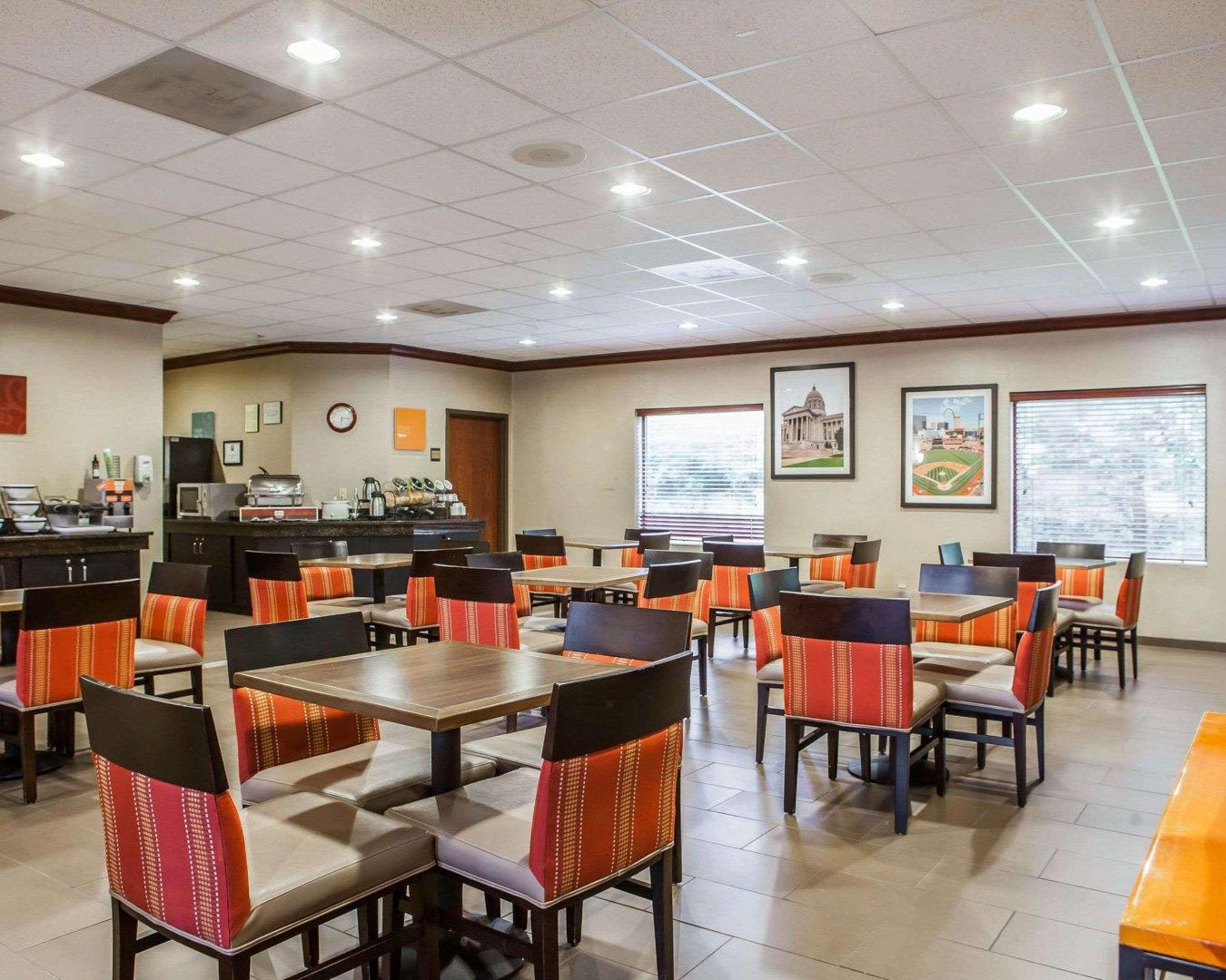 Comfort Inn & Suites St Louis-או'פאלון מראה חיצוני תמונה