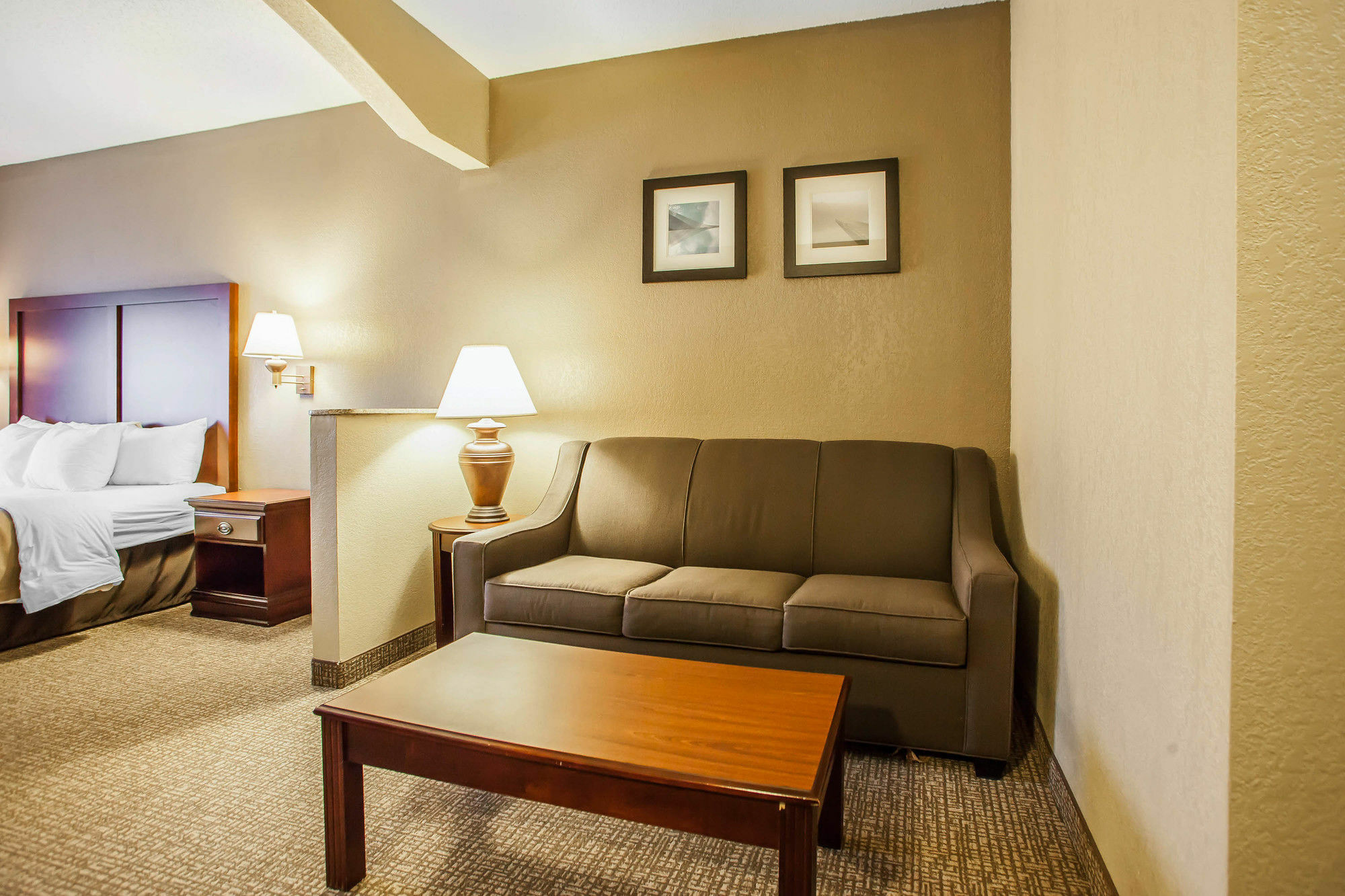 Comfort Inn & Suites St Louis-או'פאלון מראה חיצוני תמונה